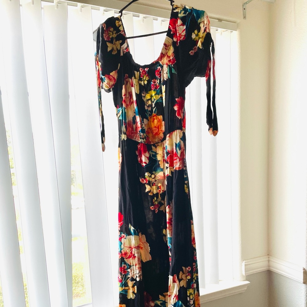 Off the shoulder maxi dress